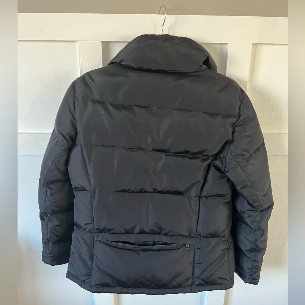EUC Vintage Guess down puffer coat women’s small black zip up jacket unisex top - Picture 14 of 16